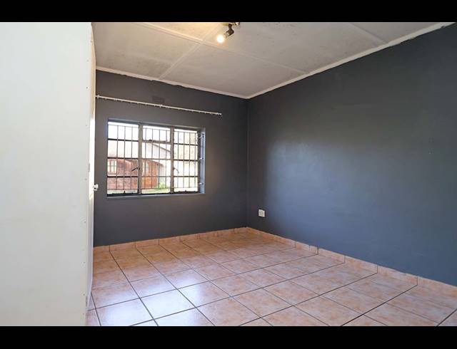 3 BEDROOM HOUSE FOR SALE IN WYCHWOOD